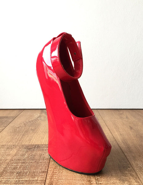 Zora Fetish Heelless Hoof Sole Platform Pump Lockable Padlock Strap Patent Red