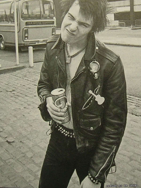 NANA Punk SEX PISTOLS R LOCK padlock necklace Chain RED