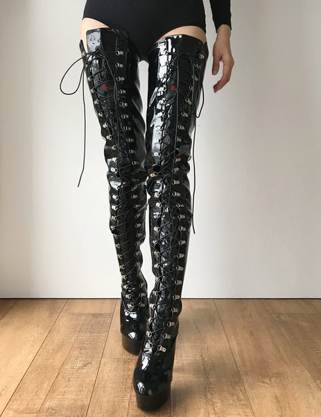 RTBU JACKIE 15cm Platform Crotch Burlesque eel LaceUp Zip Black Patent