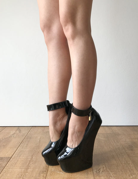 Zora Fetish Heelless Hoof Sole Platform Pump Lockable Padlock Strap Patent Black