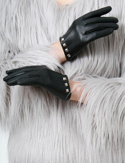 Genuine Sheepskin Leather Fashion Runway Model Scoop Wrist Gloves w/ Metal Stud Trim