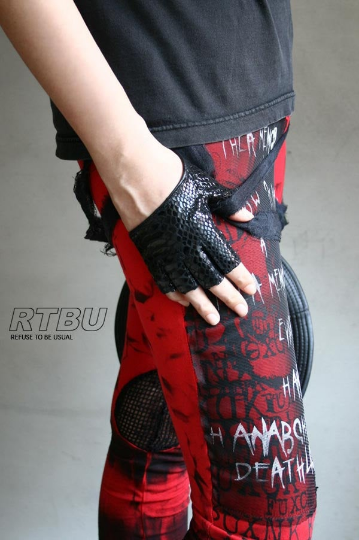 Genuine Leather Python Snake Texture on Lambskin Runway Punk Rocker Cutaway Cropped Half Finger Glove (16-17cm palm)