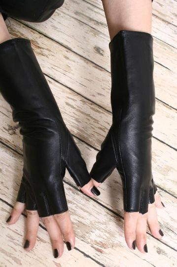 Genuine Sheepskin Leather Fashion Runway Gothic Punk Rock Lady fingerless Gloves