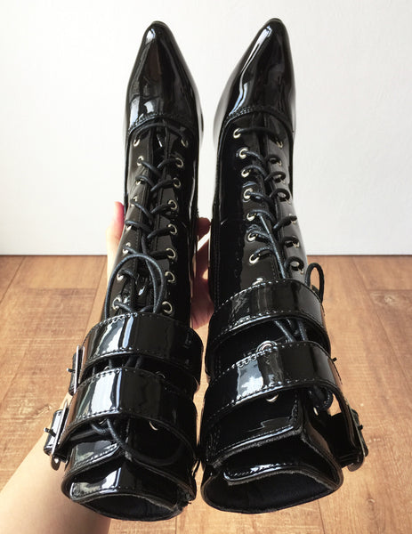 MAID'S II 18cm Stiletto Fetish Boots 2 Wrap Buckle Strap Patent Black