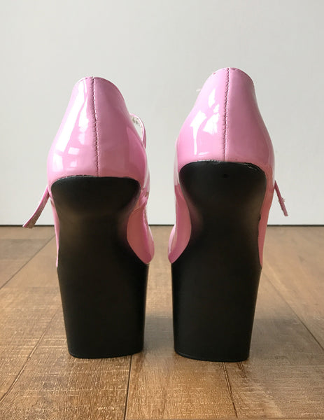 ZARMINA Light Weight Hoof Sole Heelless Ankle Strap Mary Janes 2 Tone Pink Black