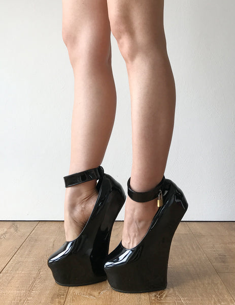 Zora Fetish Heelless Hoof Sole Platform Pump Lockable Padlock Strap Patent Black