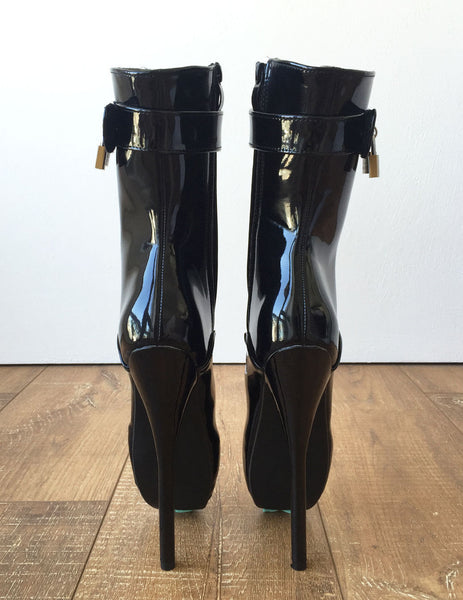 18cm Fetish Ballet Pinup Double Padlock Lockable Role Play Slave Patent Boot